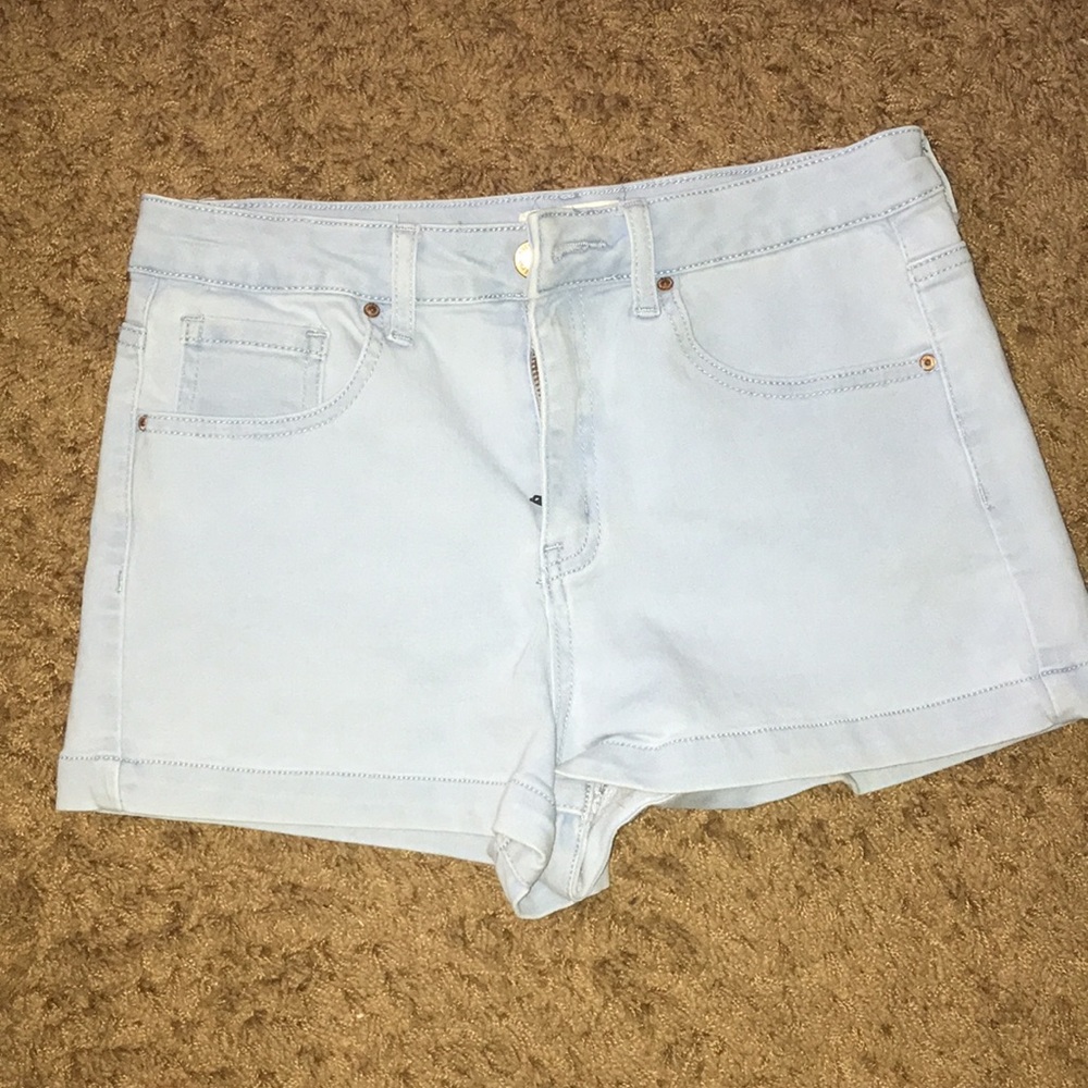 light wash jean shorts